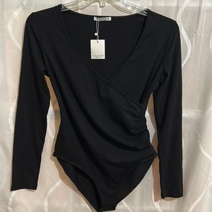 Mangopop Black Long Sleeve Bodysuit, Size Medium
